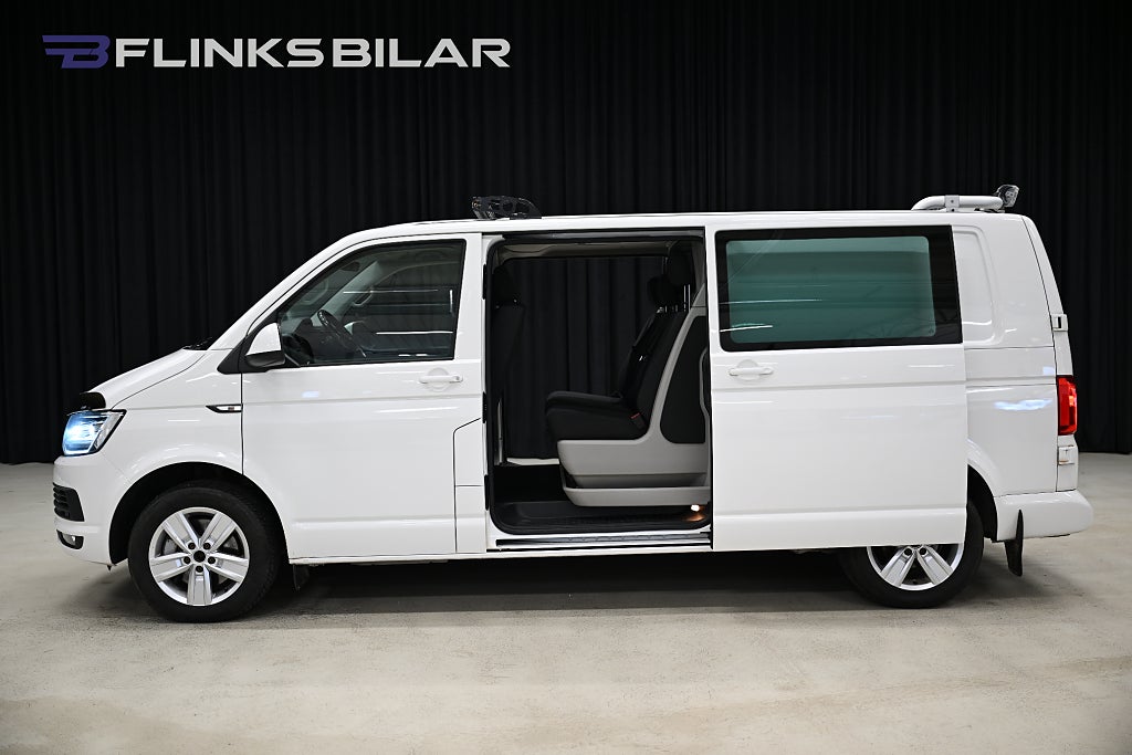 Volkswagen Transporter 4Motion DSG 204HK |Dubbelhytt|LED|Nedlackad|Leasbar