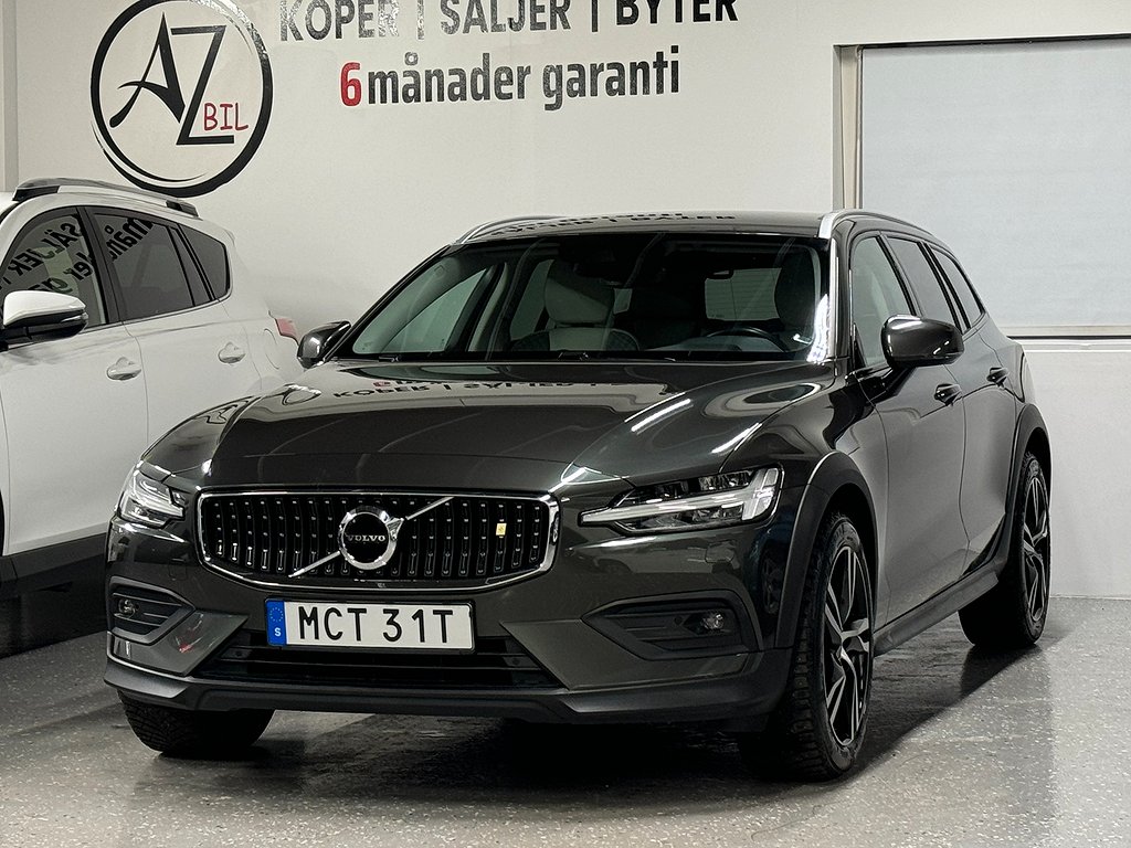 Volvo V60 Cross Country ( SÅLD )D4 AWD G-tronic Mentum GPS KAMERA DRAG