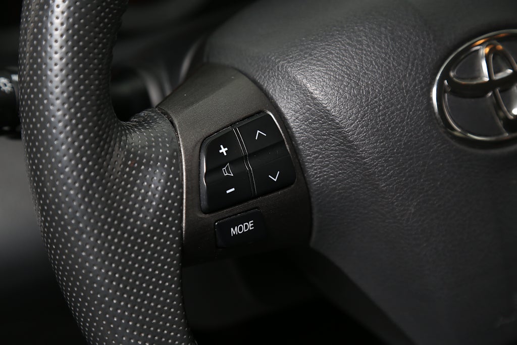 Toyota RAV4 2,0 VVT-i 158hk Business 4x4 Nybesikt Extraljus Drag 2012