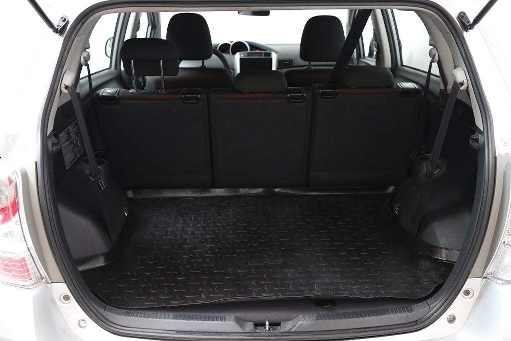 Toyota Verso 1,8 147hk Business Aut Panorama Motorv 7-Sits 2010