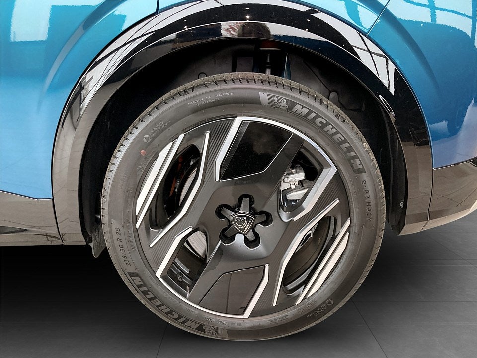 Bild på Peugeot E-3008 GT 214hk Aut - B-KAMERA, CARPLAY