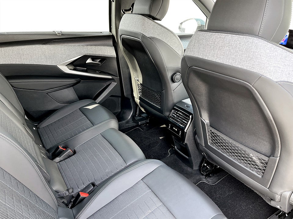 Bild på Peugeot 5008 GT 1.2 PT 130hk Aut 7-SITS B-KAMERA