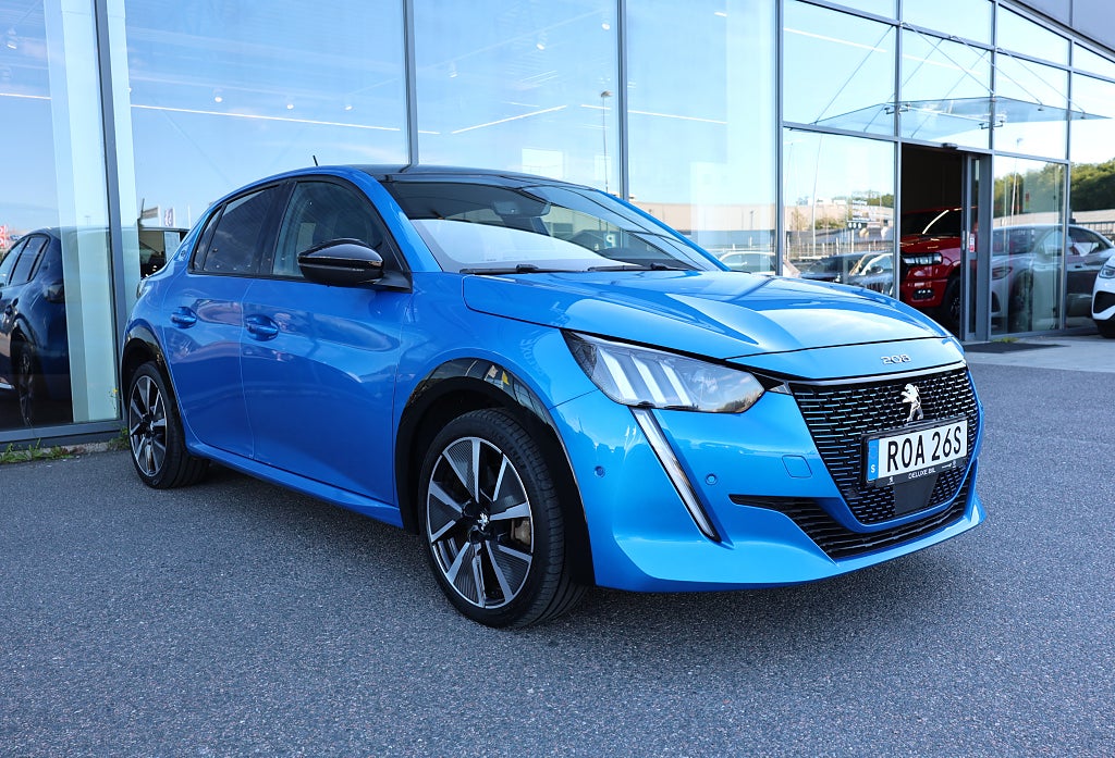 Peugeot E-208 GT Pack 50kWh 136hk Panoramaglastak Nyservad