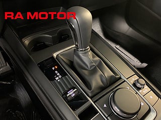 SUV Mazda CX-30 16 av 23