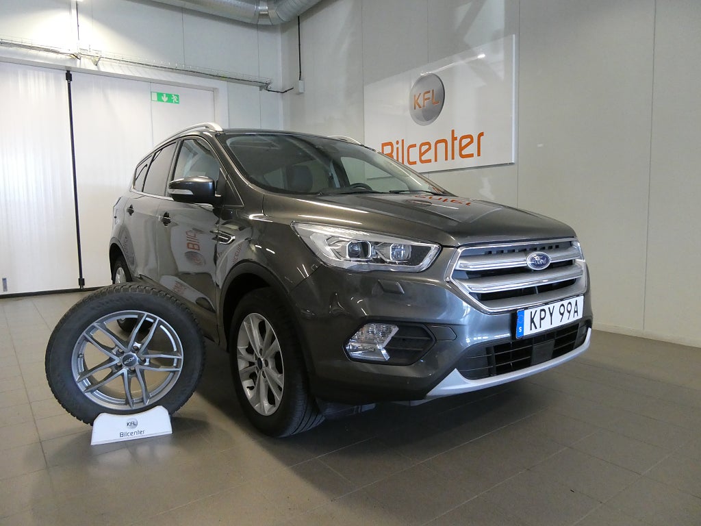 Ford Kuga 1.5 Automat-Drag-Motorvärmare-Kam-Navi-SoV *6051mil*