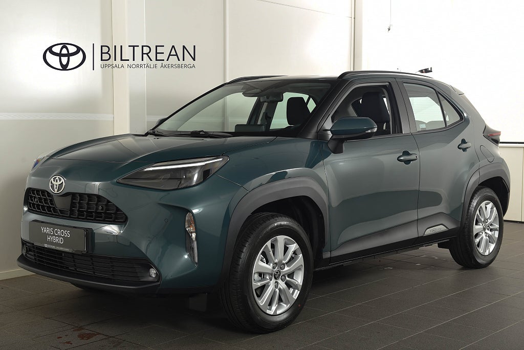 Toyota Yaris Cross OKTOBERKAMPANJ - VINTERHJUL PÅ KÖPET!