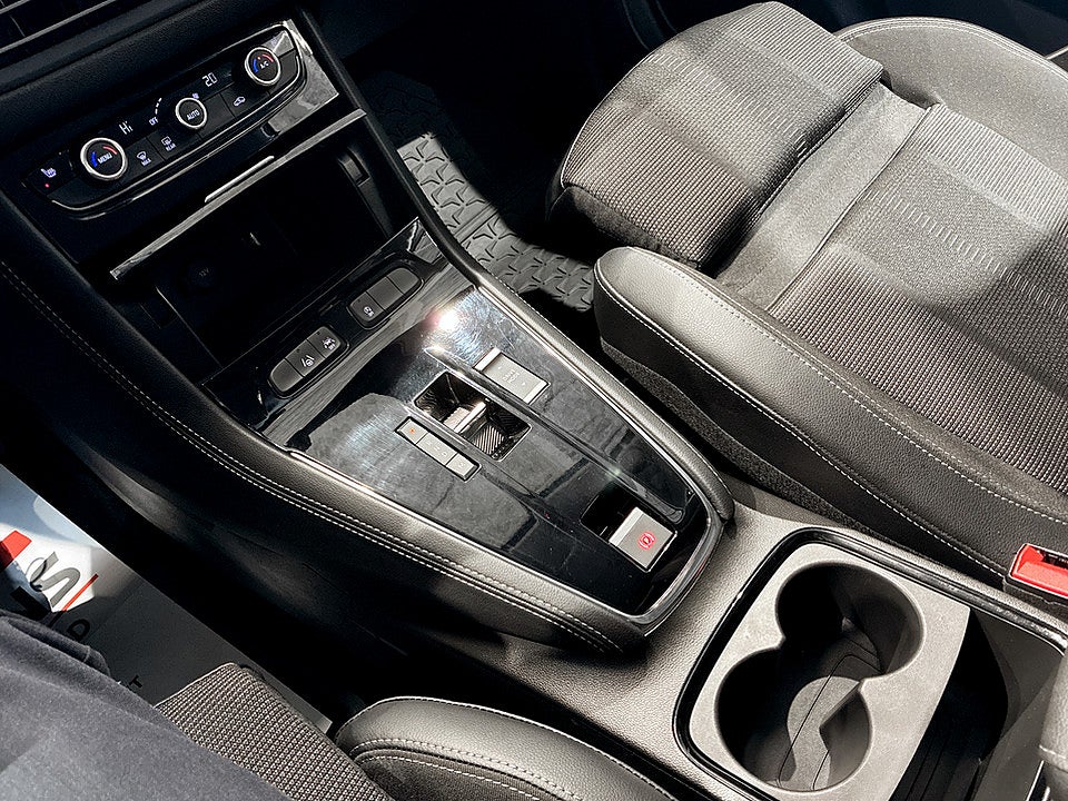 Bild på Opel Grandland SE Edition 1.2 Turbo 130hk Aut B-KAMERA NAVI