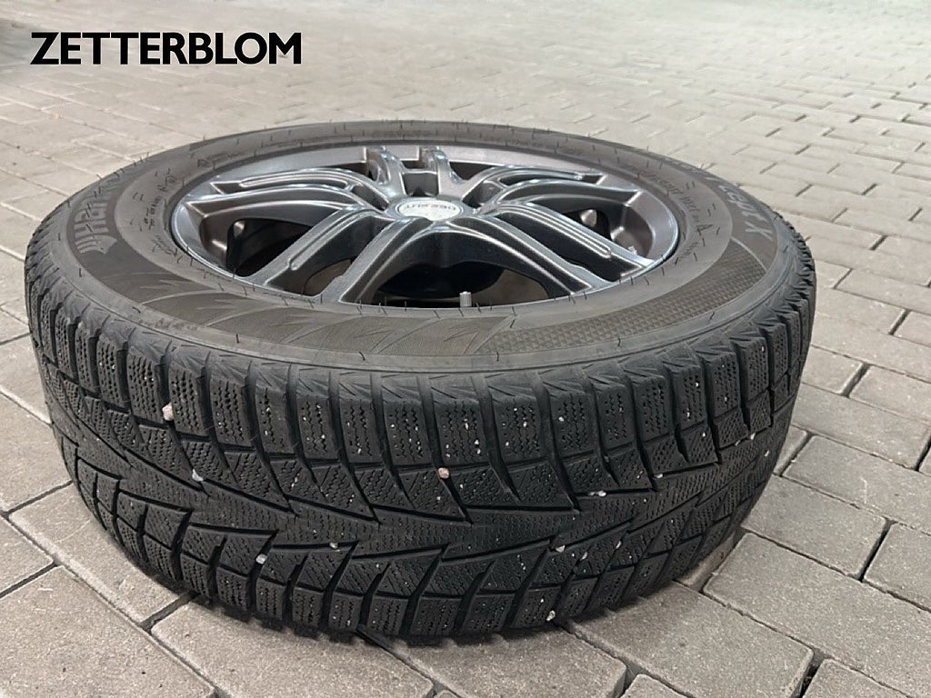 Kombi Toyota RAV4 20 av 20