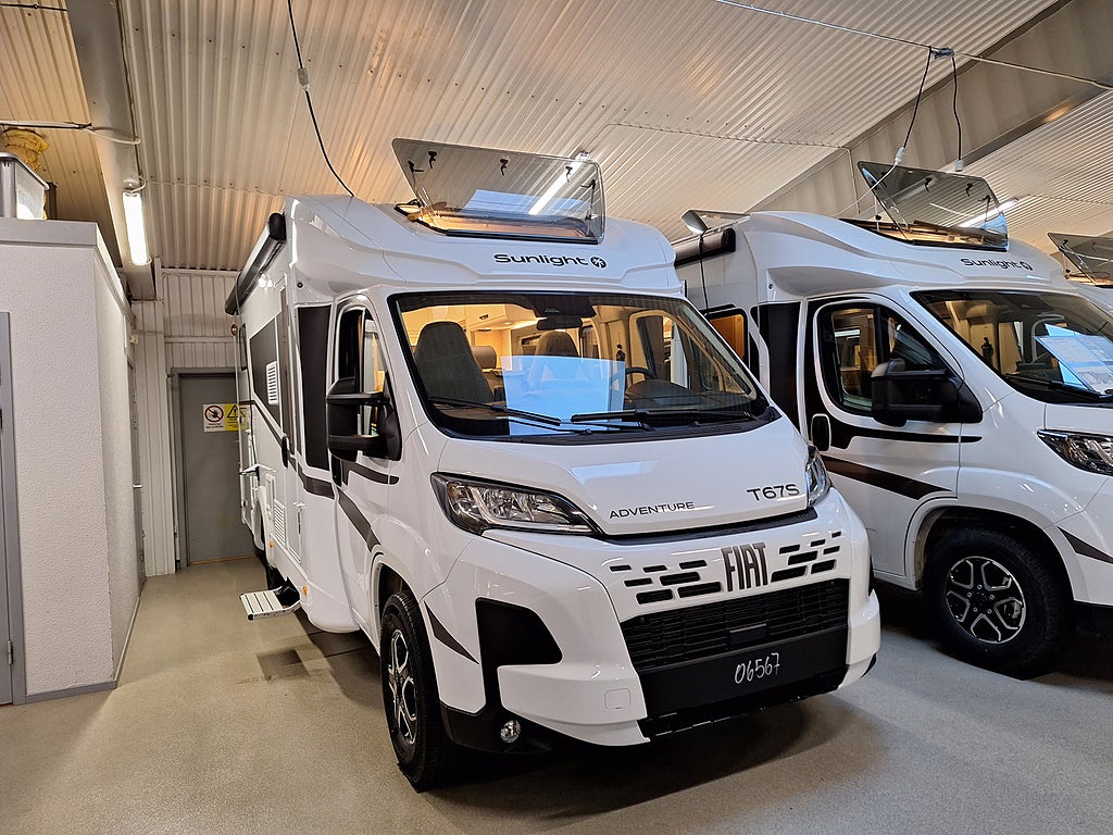 Sunlight T 67 S Adventure Långbädd, Automat, Solcell