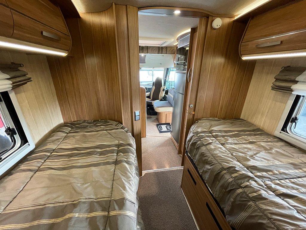 Pilote G 742 XLJ Explorateur /Hyd-stö/Solcell/ALDE/Automat180hk - Pilote
