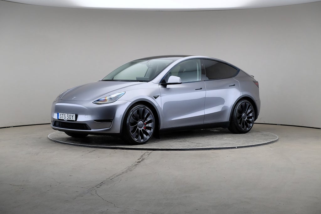 Tesla Model Y Performance 534hk AWD