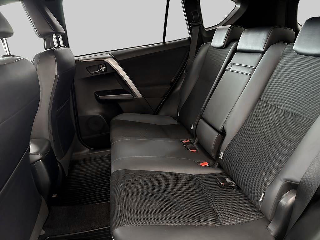 Toyota RAV4 2017 - miniatyr 8