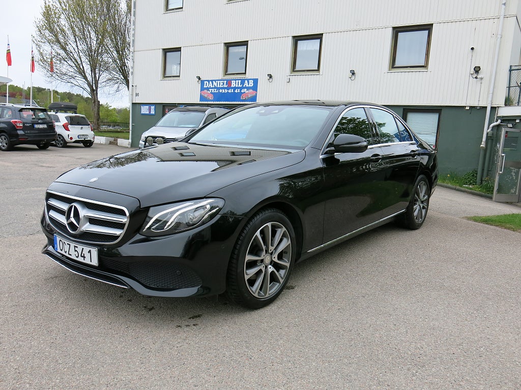 Mercedes-Benz E 220 d 9G-Tronic Avantgarde /Widescreen / Värmare HUD