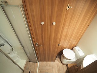 Husbil-halvintegrerad Weinsberg Carasuite 700 ME | 29 av 31