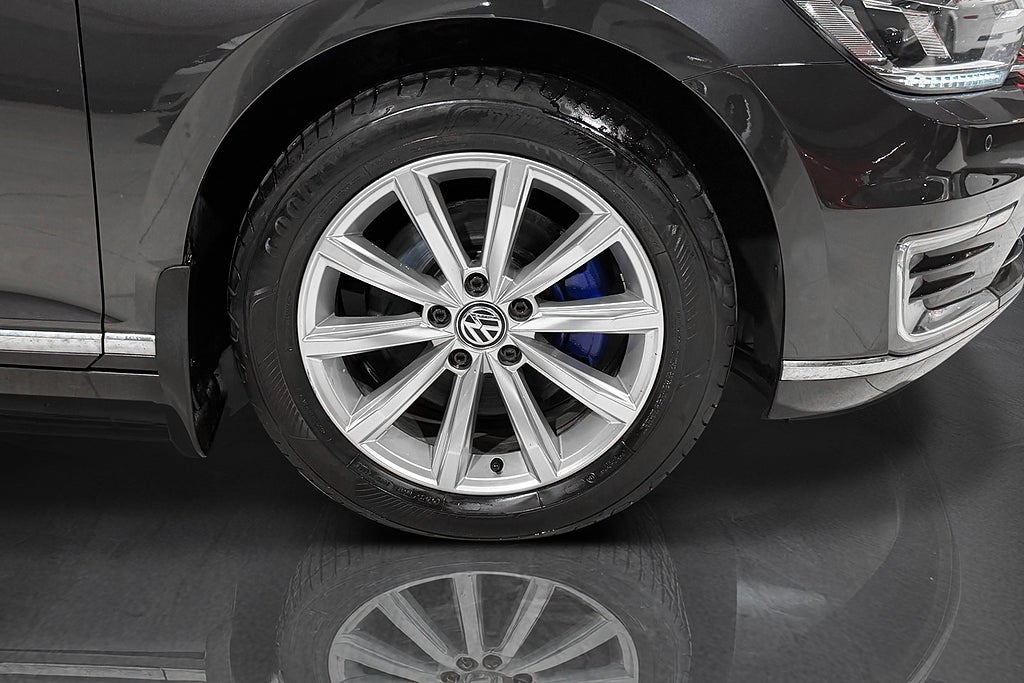 Volkswagen Passat GTE 218hk Phev | Drag | Kamera | 2018