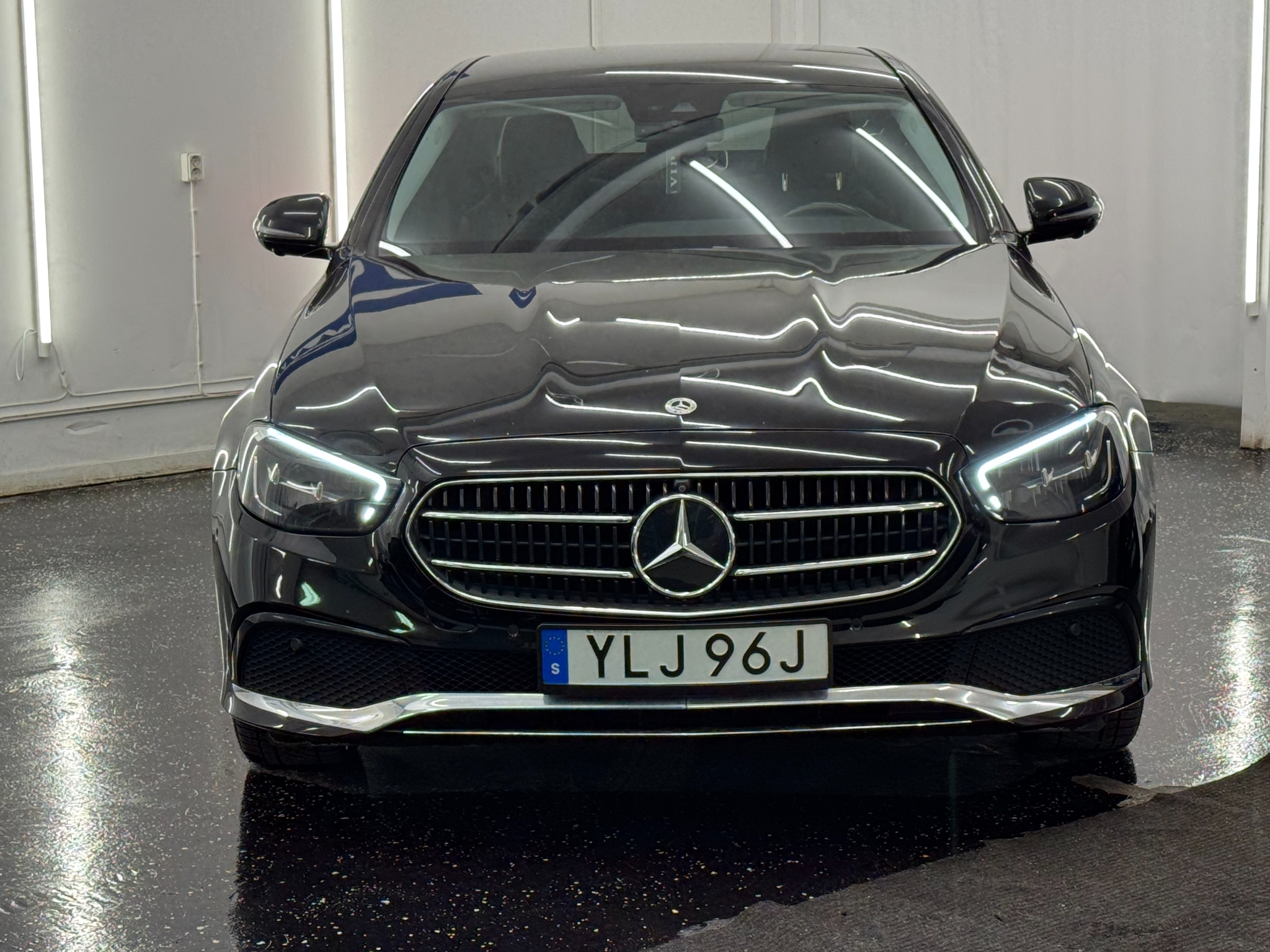 Mercedes-Benz E 2023, bild 2/36