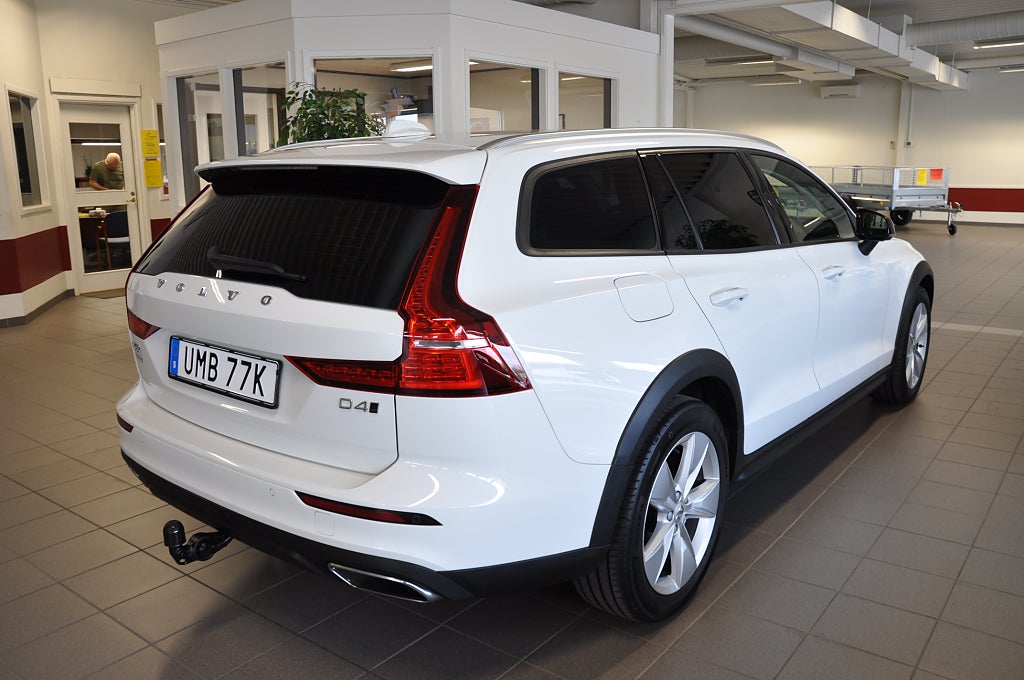 Volvo V60 Cross Country 2020 - miniatyr 5