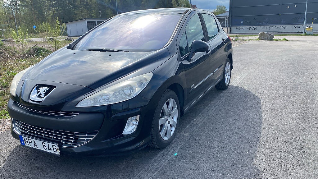 Peugeot 308 5-dörrar 2.0 Bioflex Nybesiktad 