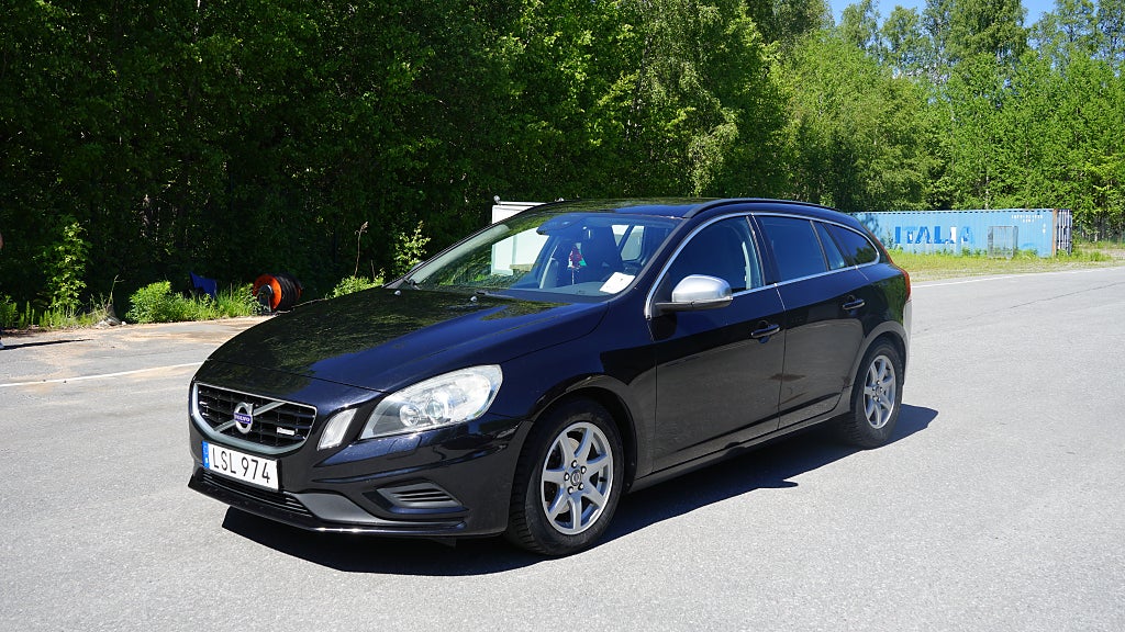 Volvo V60 T3 150hk R-Design 