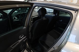 Halvkombi Renault Clio 8 av 12