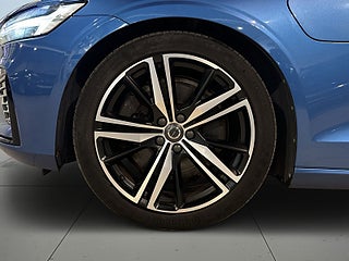 Volvo V60 T8 Twin Engine AWD R-Design Drag HuD H/K Pano Pvärm SoV – bild 14