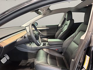 Sedan Tesla Model 3 9 av 12
