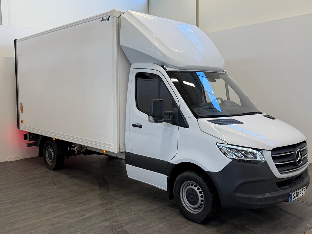 Mercedes-Benz Sprinter 319 CDI Chassi 9G Volymskåp Värmare/B-kamera/Moms