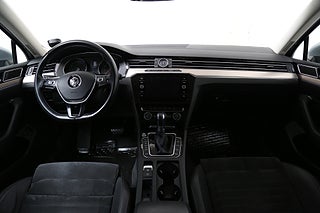 Kombi Volkswagen Passat 16 av 26