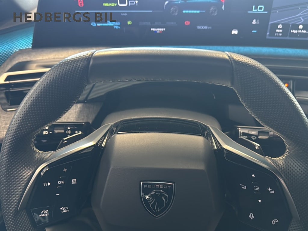 Peugeot E-3008 GT ULTIMATE 214HK thumbnail