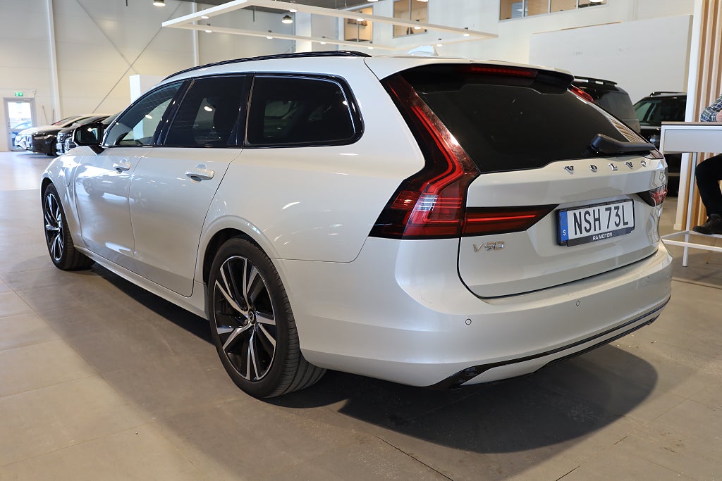 Volvo V90 Recharge T6 AWD AUT R-Design H&K Pano HUD 360° Navi 2021