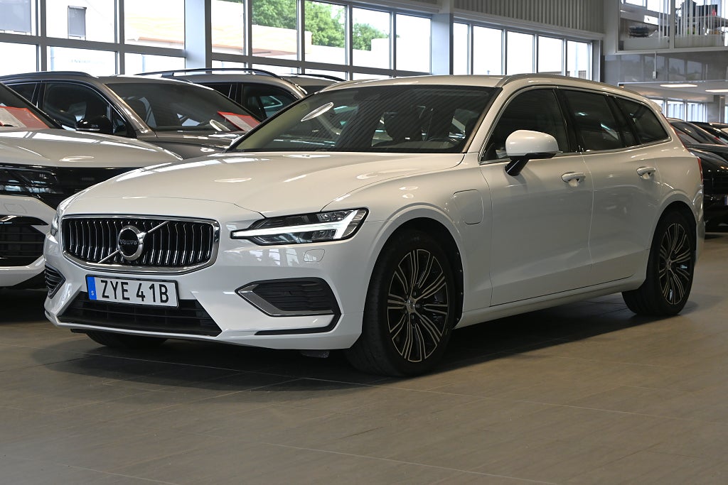 Volvo V60 Recharge T6 AWD Inscription Exp Läder Navigation Drag