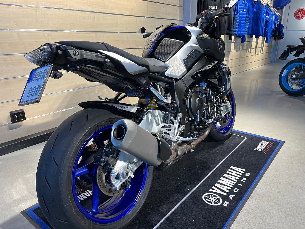 Yamaha MT-10 SP / 160hk / Tail tidy / Öhlins fjädring