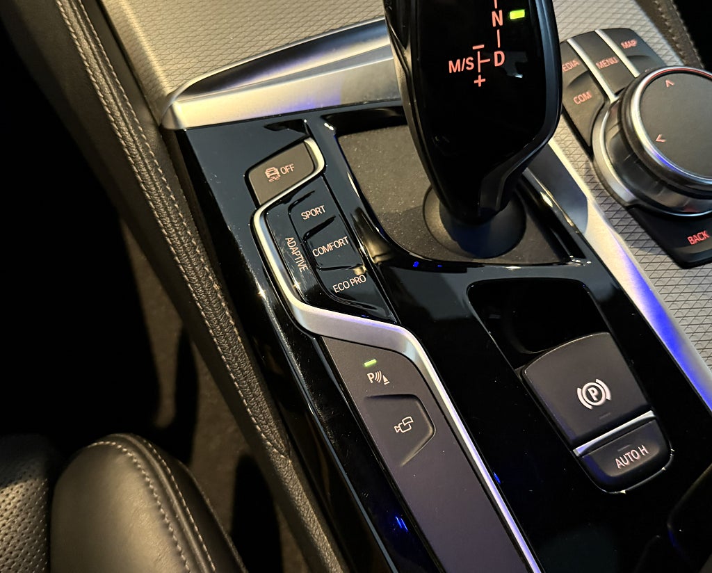 BMW M550D xDrive Sedan 400HK TAKLUCKA LASER HUD H/K 360° SE SPEC