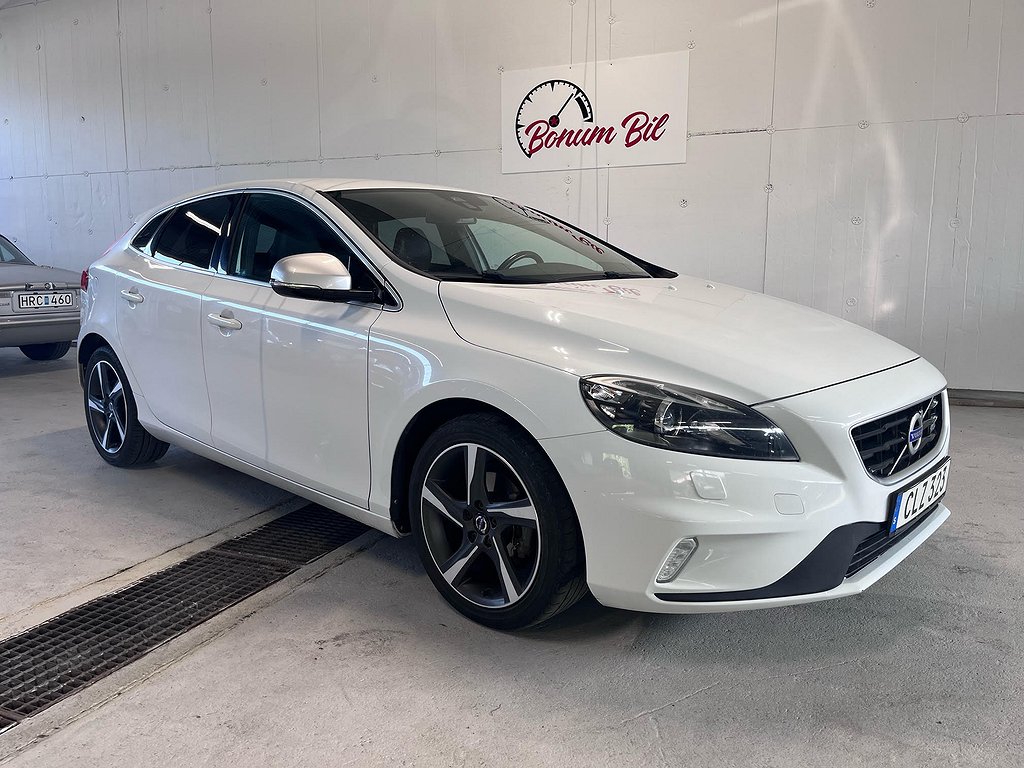 Volvo V40 D2 Momentum, R-Design Euro 5 Ny kamremsats