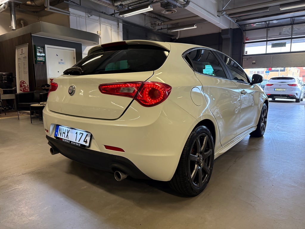 Alfa Romeo Giulietta 2013 - miniatyr 6