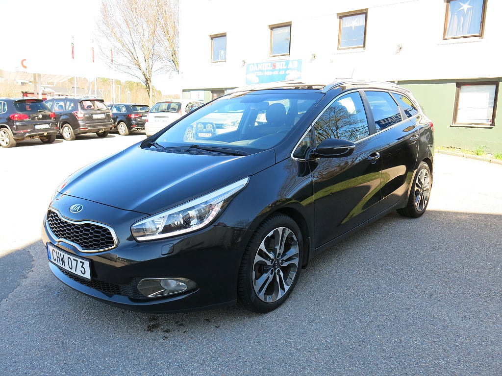 Kia Ceed cee'd_sw 1.6 CRDi Special Edition Pano Navi B-Kamera