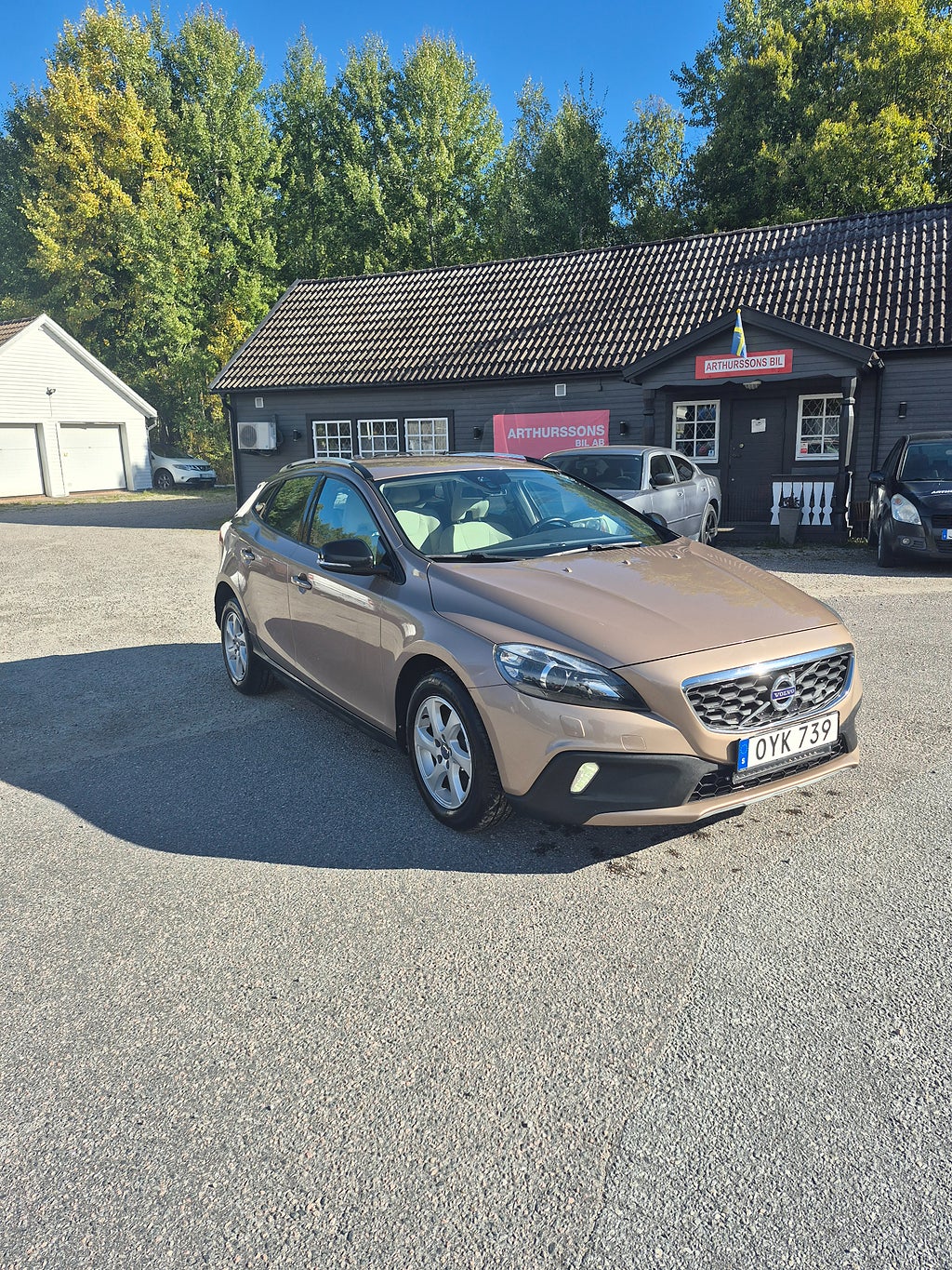 Volvo V40 Cross Country D2 Powershift Momentum Business Edition Euro 5
