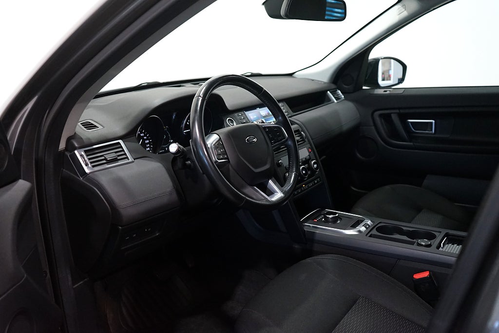 Land Rover Discovery Sport 2.0 TD4 AWD B-kamera Navi Dragkrok 150hk