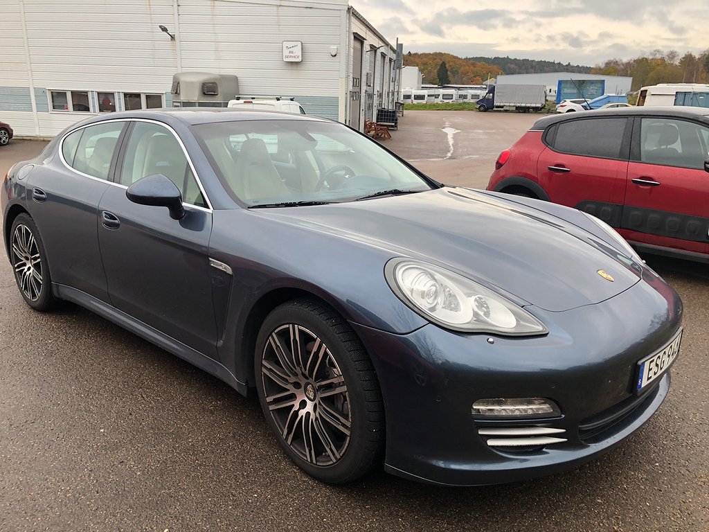 Porsche Panamera 4S PDK Euro 5 yacht edition