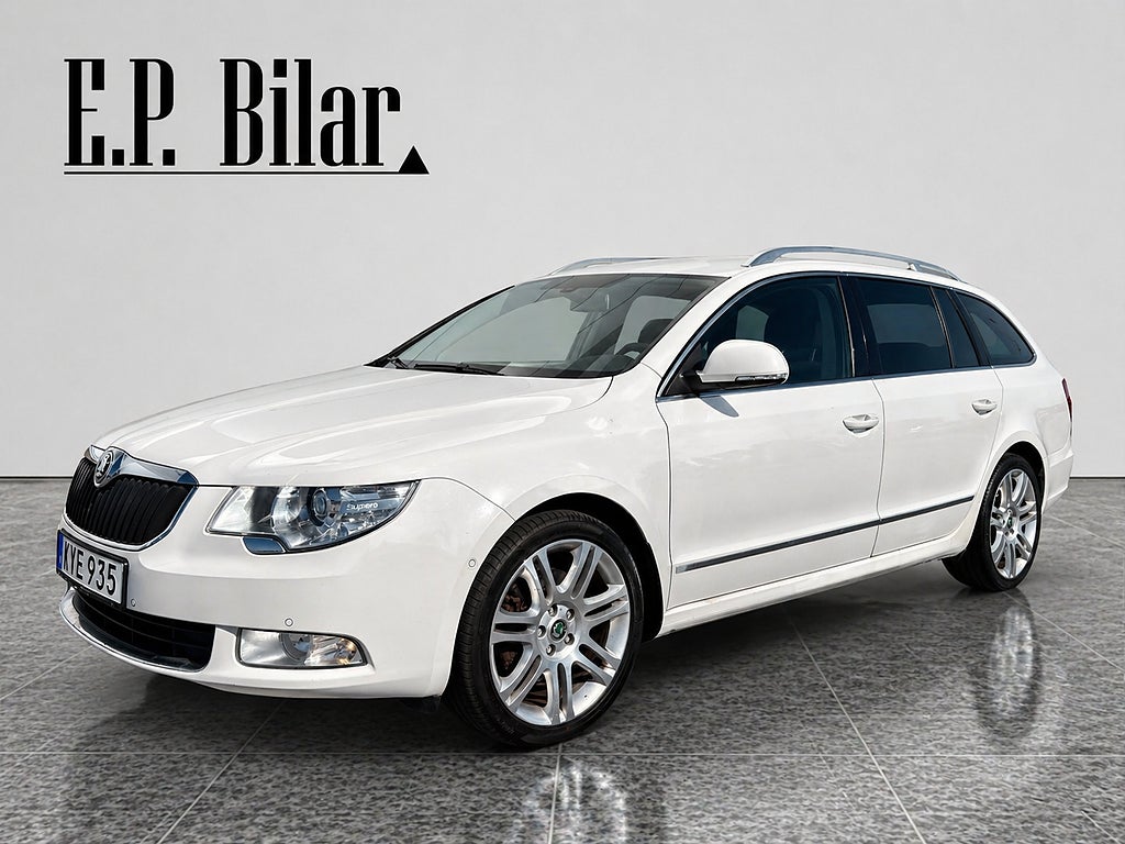 Skoda Superb Kombi 1.8 TSI Elegance/P-Sens/Servad/Bluetooth/0% Ränta