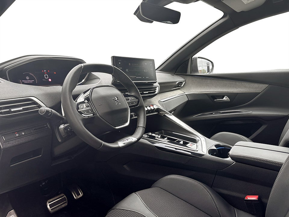 Bild på Peugeot 5008 GT 1.2 PT 130hk Aut 7-SITS B-KAMERA CARPLAY