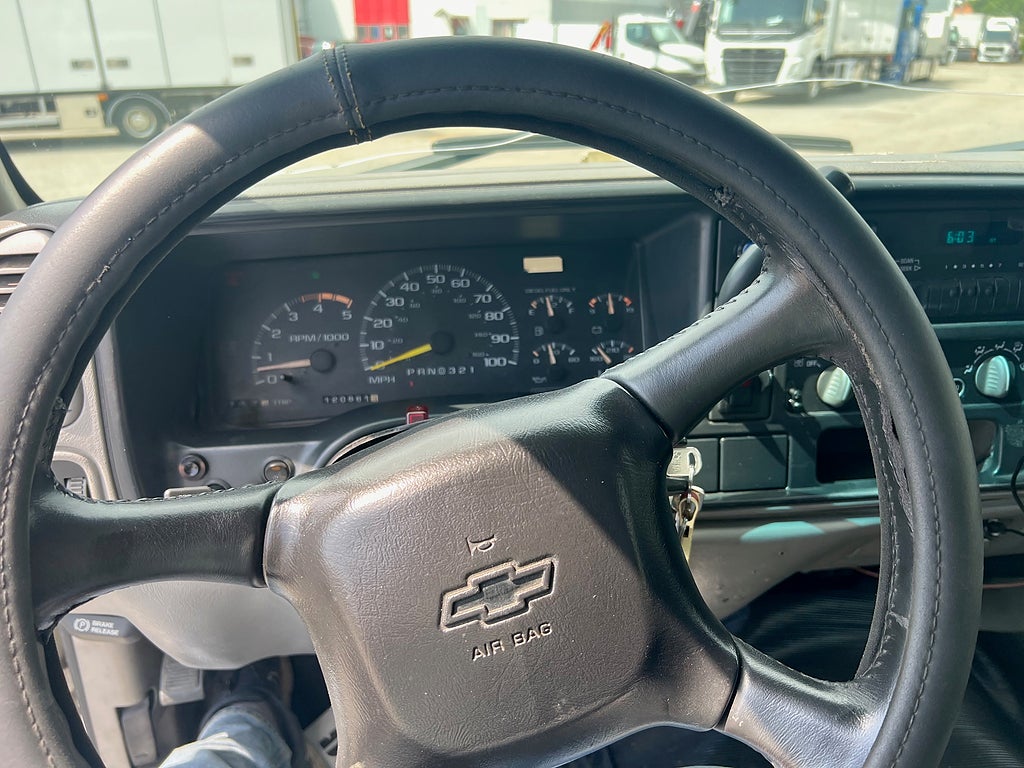 GMC SIERRA C3500 HD Garagebärgare