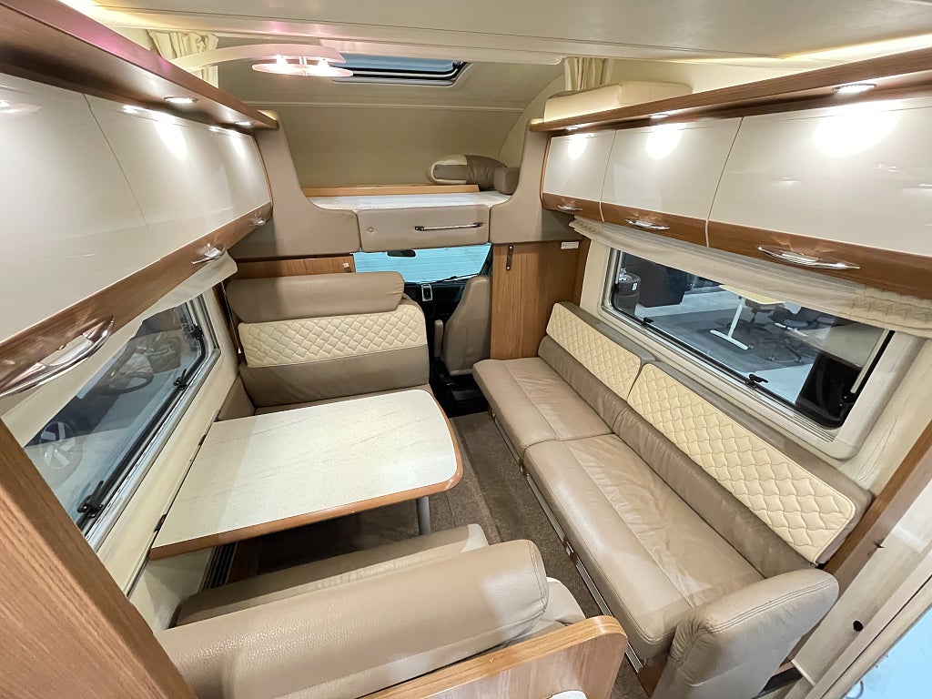 Bürstner Argos 747 /ALDE / Hyd-stöd / AC / Drag / Litium / Inverter / Aut - Bürstner