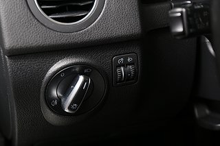 Halvkombi Volkswagen Golf 12 av 17