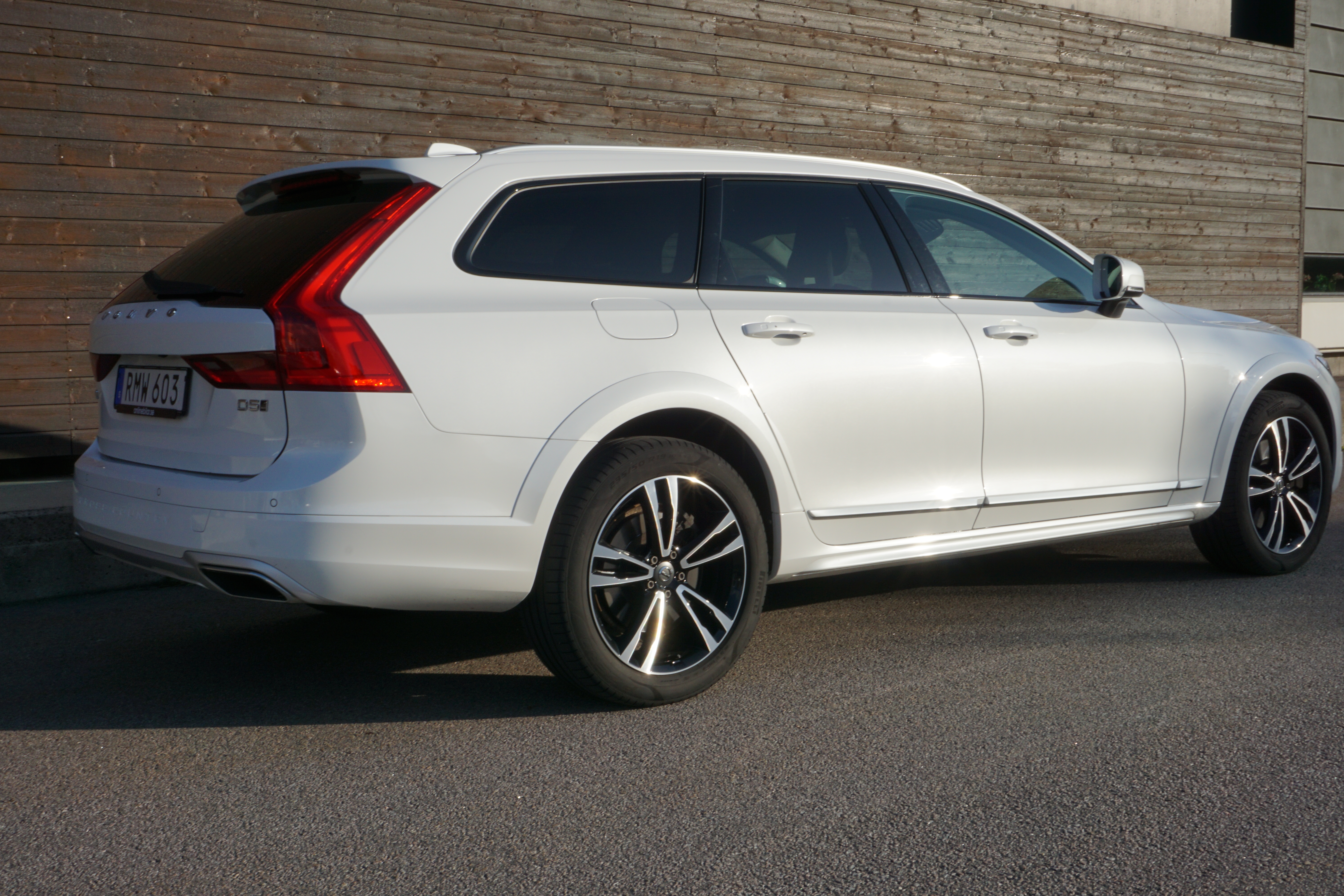 Volvo V90 Cross Country 2018, bild 6/44