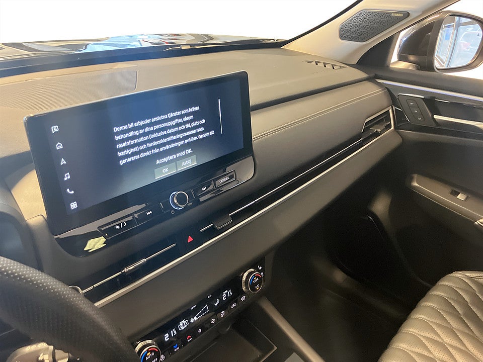 Bild på Mitsubishi Outlander Instyle PHEV 306k Aut 4WD PANO B-KAMERA