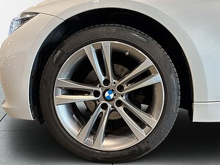 BMW 320 i Sedan Sport line Värmare Kamkedja P-sens S&V-däck