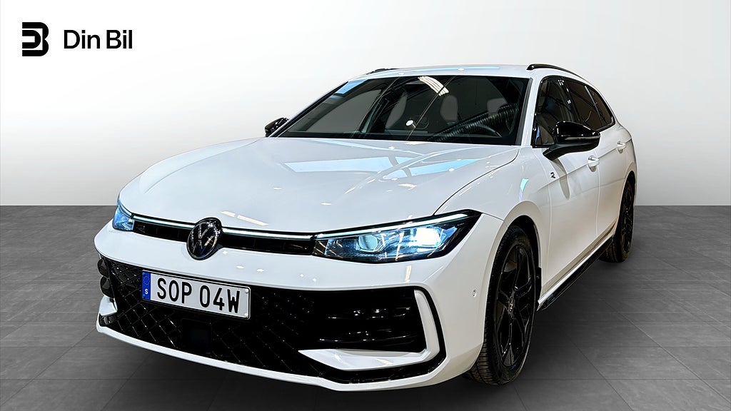 Volkswagen Passat Sportscombi R-Line Black TDI193 DSG 4M Drag