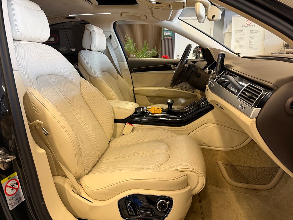 Audi S8 2013 - miniatyr 28
