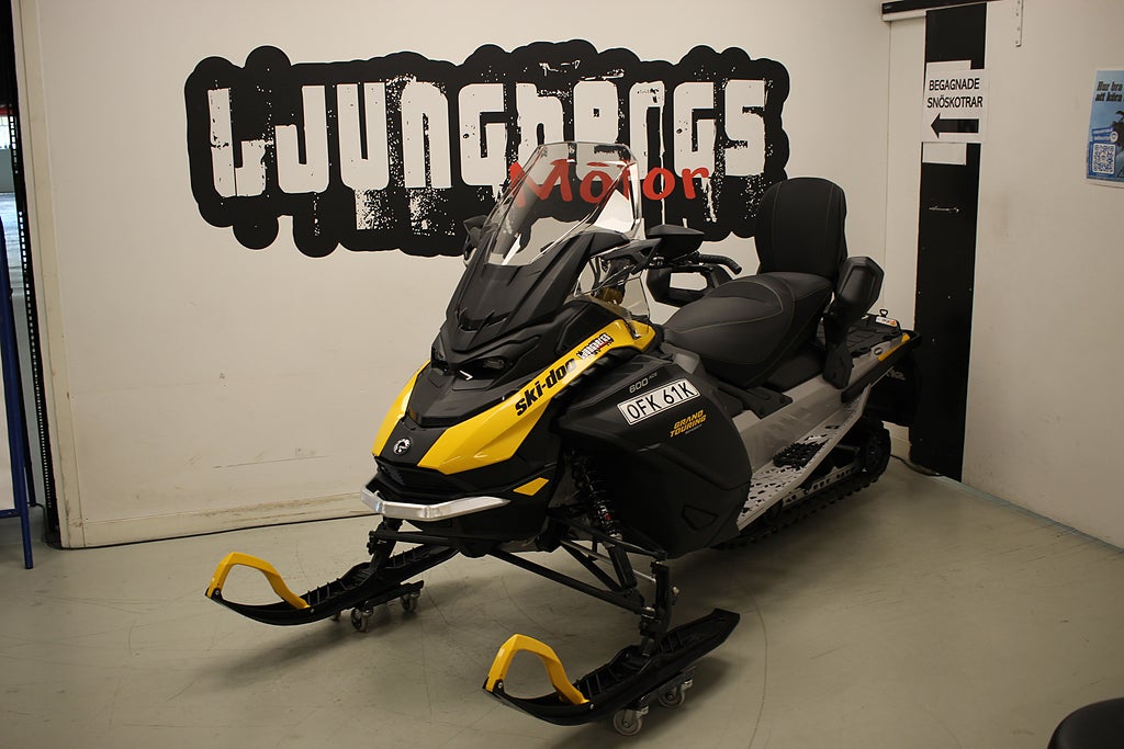 Ski-Doo GT Sport 600 ACE 137" 2026 *MOMSAD
